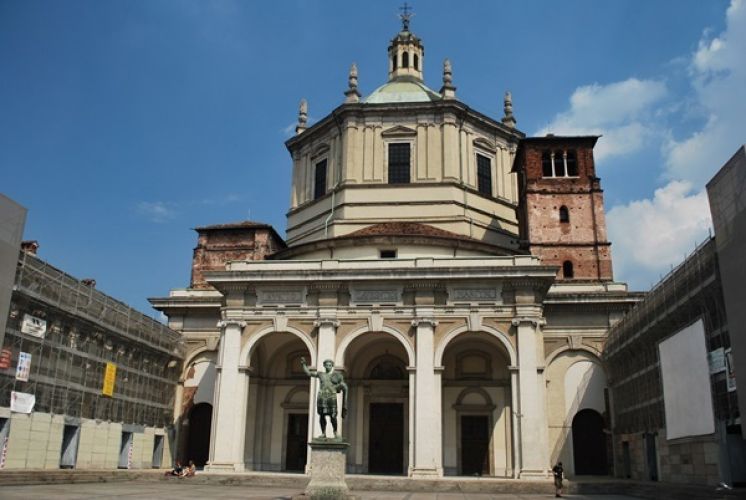 كنيسة القديس لورينزو في ميلانو