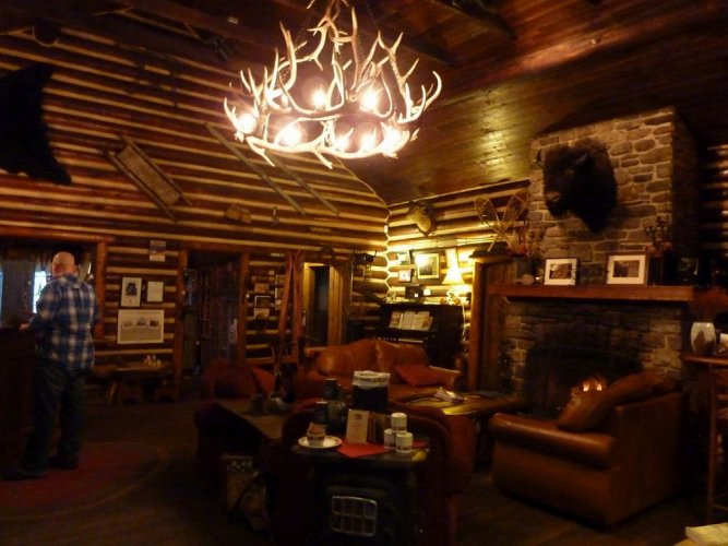 Storm Mountain Lodge