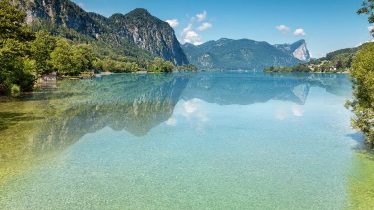 بحيرة موندسي في النمسا