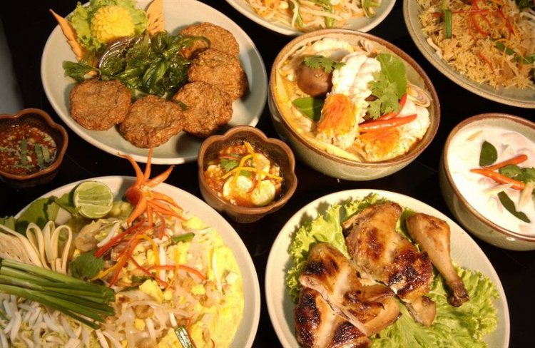 عالم المأكولات التايلاندية