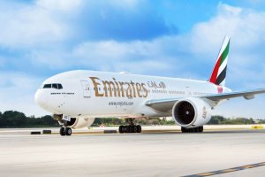 طيران الإمارات تشغل الإيرباص A380 