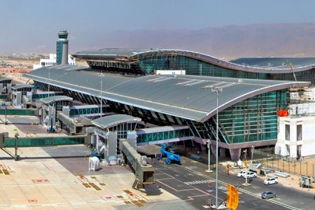 إعادة فتح مطار صلالة