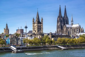 دليل السياحة في كولونيا - ألمانيا