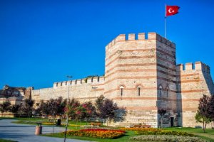 متحف قلعة الابراج السبعة في اسطنبول