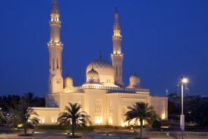 مسجد الجميرا في دبي
